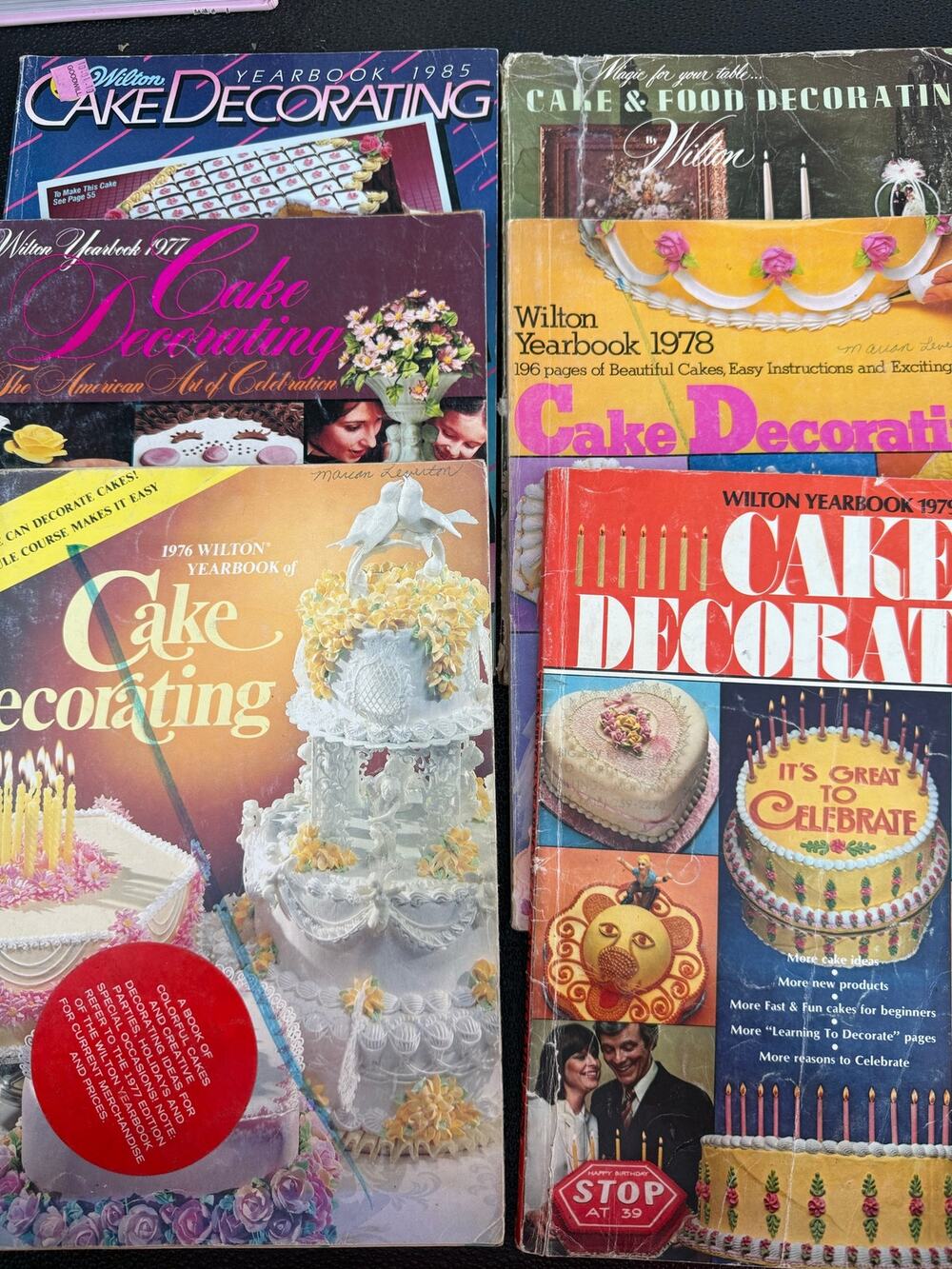 Vintage Wilton Cake Decorating Yearbooks, Set of 6. 1976, 1977, 1978, 1979, 1985